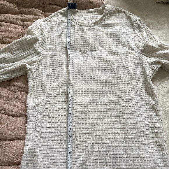 Bandit Running MacroSoft Grid Pullover in XXS - Picture 6 of 7